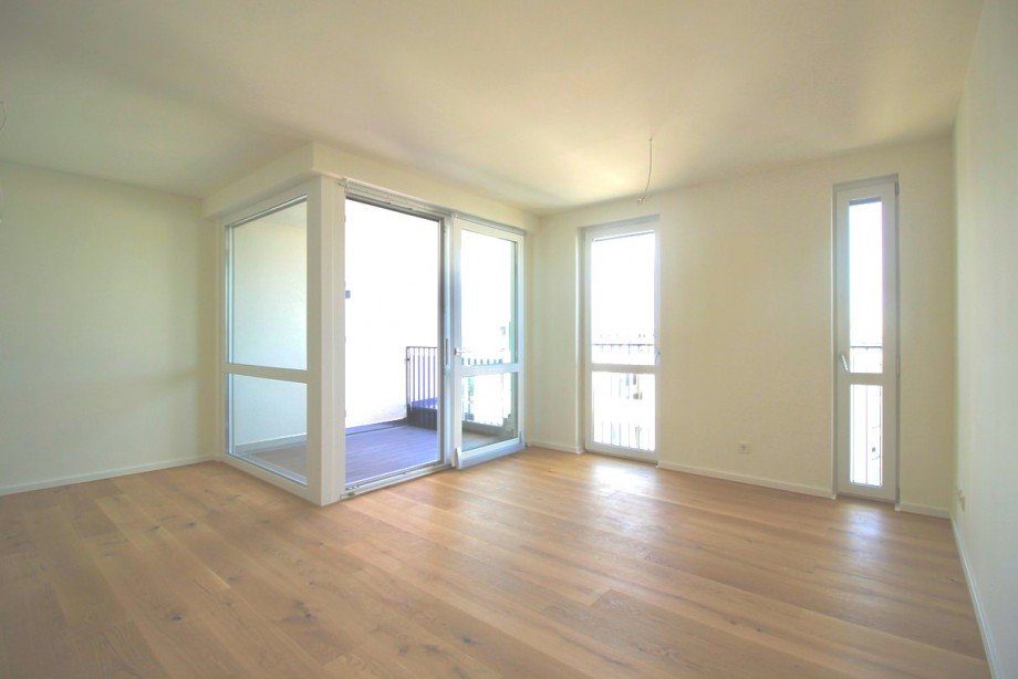 Wohn-Esszimmer mit Balkon Etagenwohnung Mainz