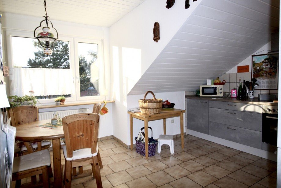 K�che mit Essplatz Dachgeschosswohnung Mainz