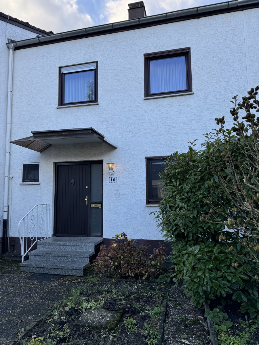 Eingangsbereich Reihenmittelhaus Mainz / Finthen