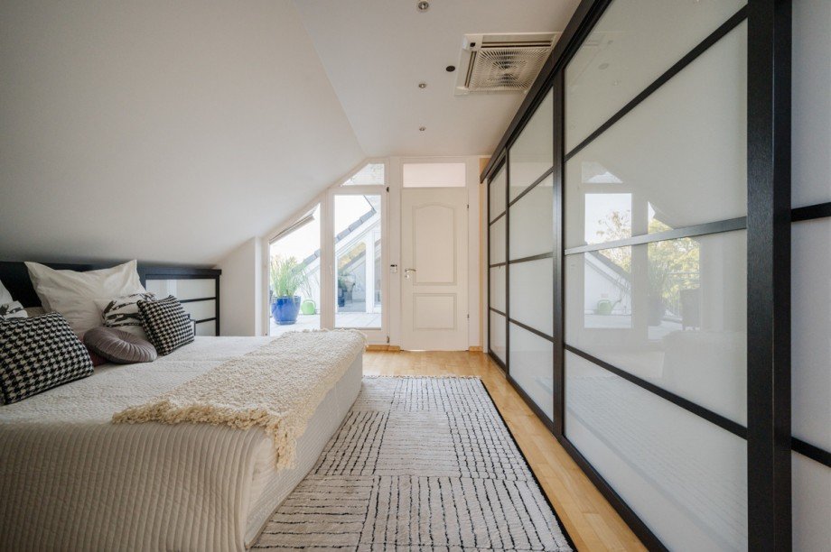 Schlafzimmer 1 Einfamilienhaus Mainz / Mainz-Laubenheim